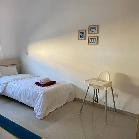 Two Bedroom Duplex :mountain And Sea View 公寓